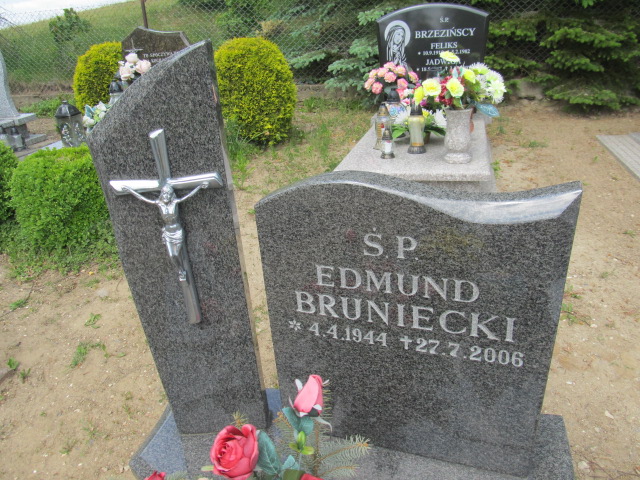 Edmund Bruniecki 1944 Rekownica - Grobonet - Wyszukiwarka osób pochowanych